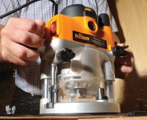 Découvrez le plaisir de bricoler avec la Triton 330165/TRA001